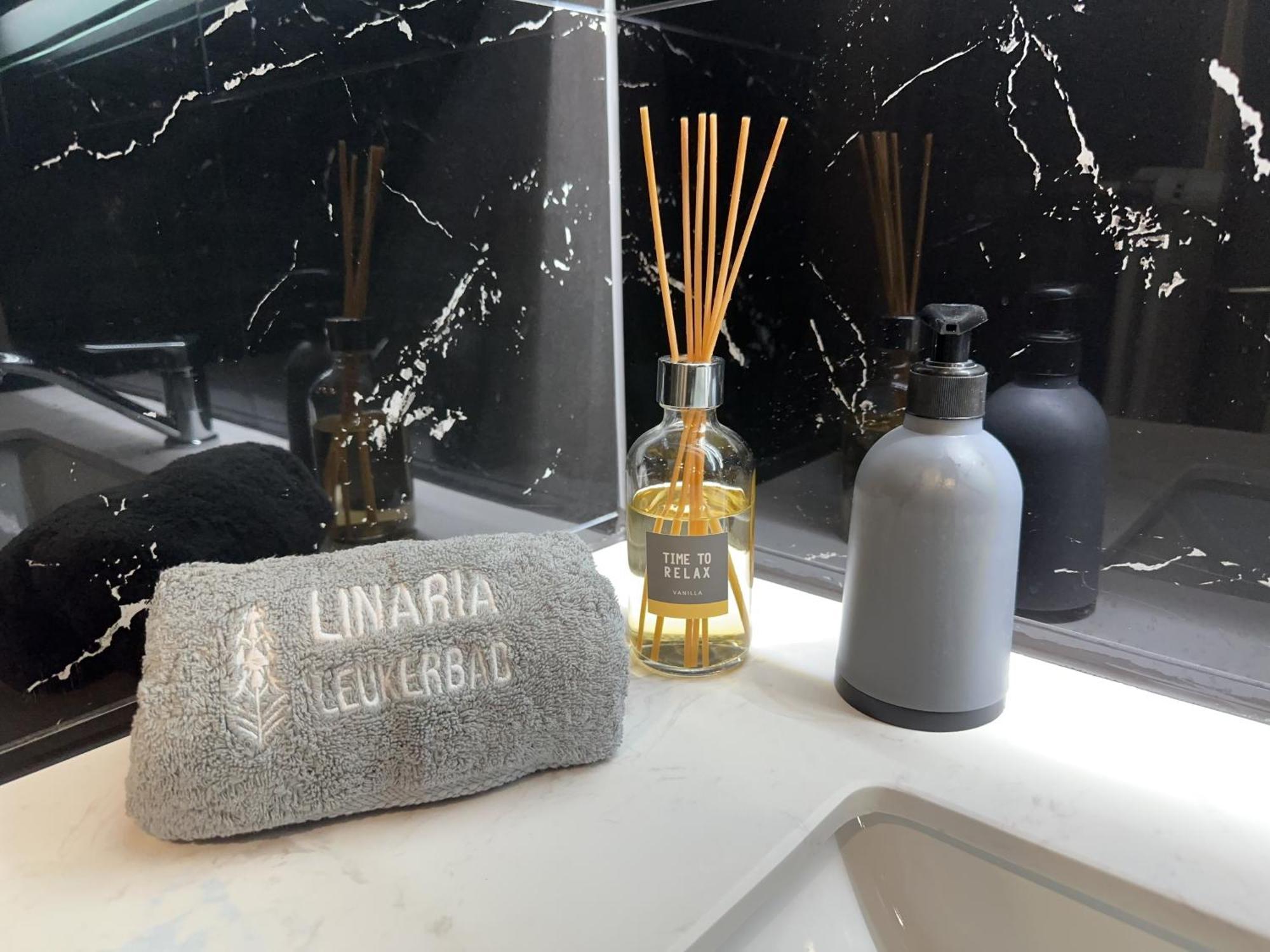 Center, Sauna, View - Haus Linaria لوكباد المظهر الخارجي الصورة